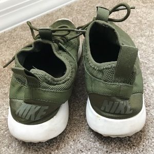 Olive Green Nike’s